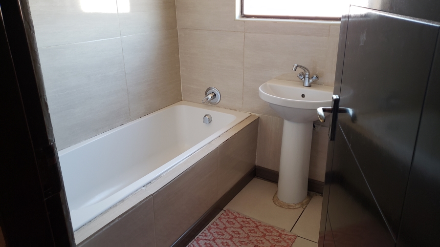 4 Bedroom Property for Sale in Tlhabane West North West